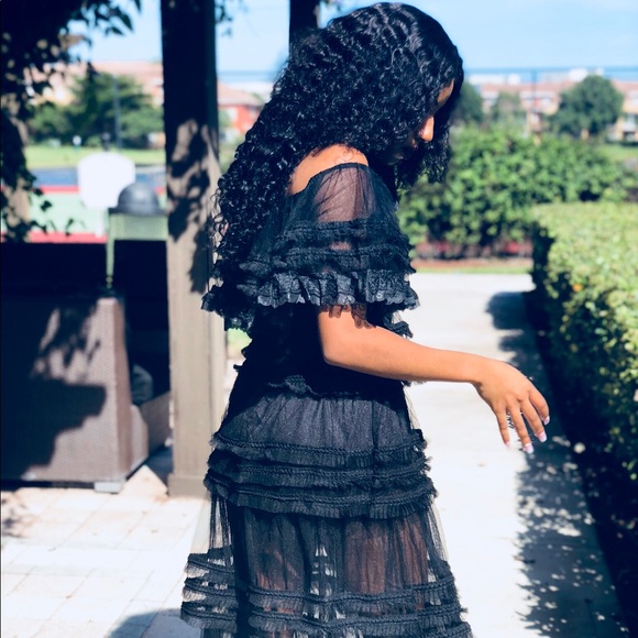 Black off the shoulder maxi dress - Picture 5 of 8